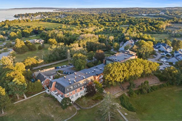 100 Parks St 27, Duxbury, MA 02332