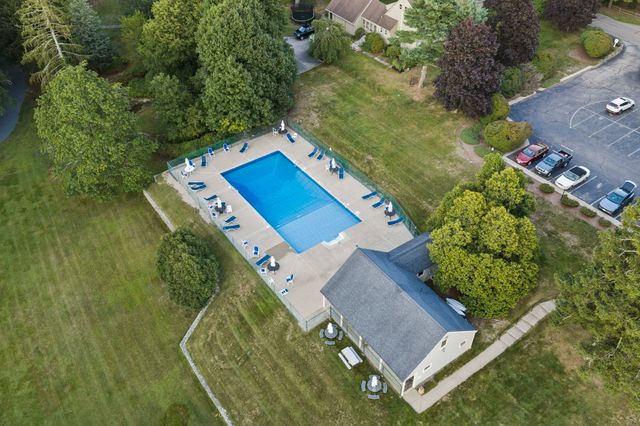 100 Parks St 27, Duxbury, MA 02332