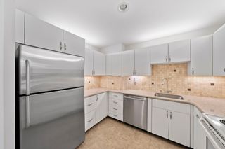 100 Parks St 27, Duxbury, MA 02332