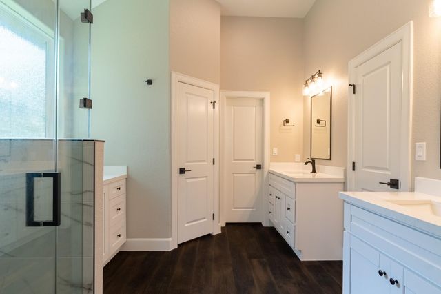 1460 River Oaks Drive, Huntsville, TX 77340