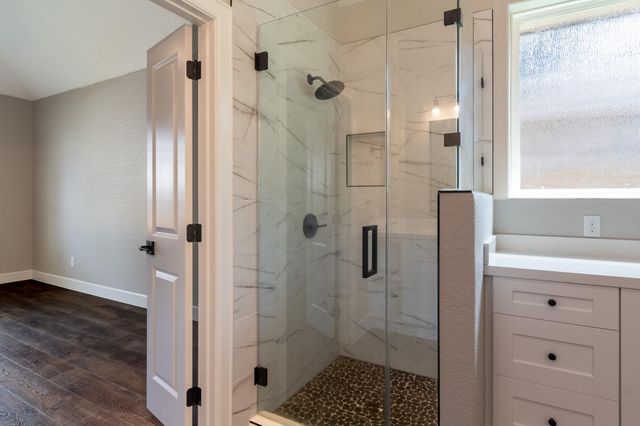 1460 River Oaks Drive, Huntsville, TX 77340