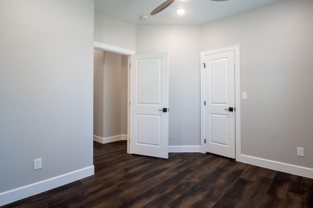 1460 River Oaks Drive, Huntsville, TX 77340