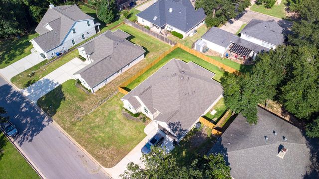 1460 River Oaks Drive, Huntsville, TX 77340