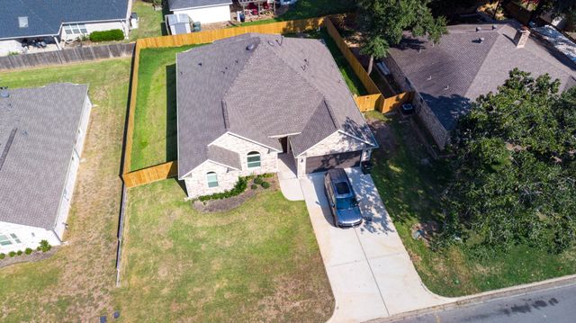 1460 River Oaks Drive, Huntsville, TX 77340