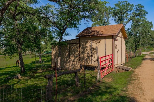 5680 Ashwood Ln, Marysville, CA 95901