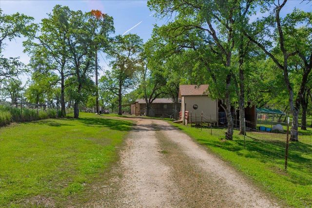 5680 Ashwood Ln, Marysville, CA 95901