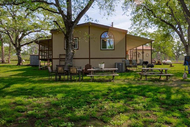 5680 Ashwood Ln, Marysville, CA 95901