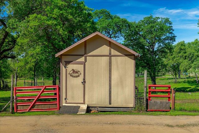 5680 Ashwood Ln, Marysville, CA 95901