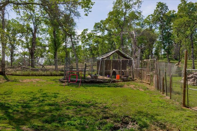 5680 Ashwood Ln, Marysville, CA 95901