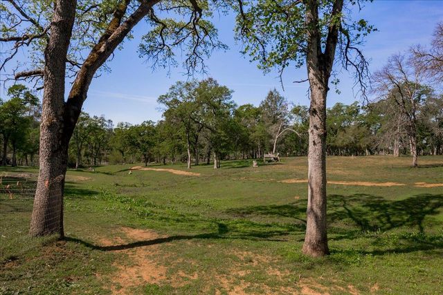 5680 Ashwood Ln, Marysville, CA 95901