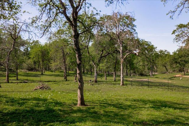 5680 Ashwood Ln, Marysville, CA 95901