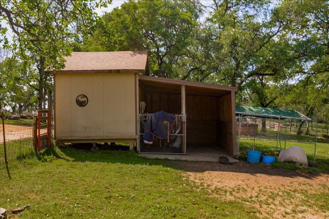 5680 Ashwood Ln, Marysville, CA 95901