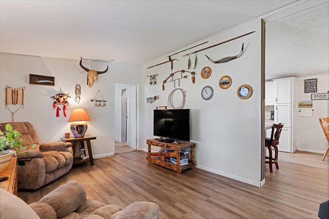 5680 Ashwood Ln, Marysville, CA 95901