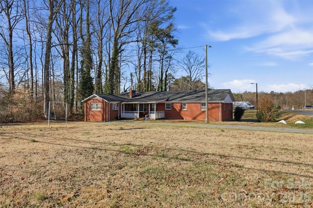 800 Old Little Rock Road, Charlotte, NC 28214