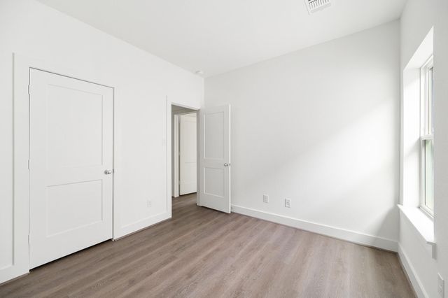 835 Paul Quinn Street B, Houston, TX 77091