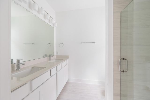 835 Paul Quinn Street B, Houston, TX 77091