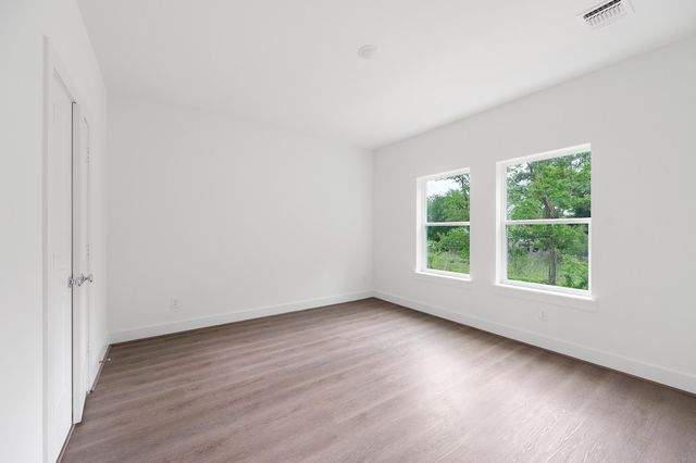 835 Paul Quinn Street B, Houston, TX 77091