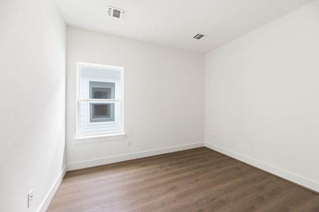 835 Paul Quinn Street B, Houston, TX 77091