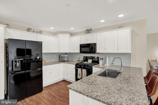 6307 FORGE LN, Harrisburg, PA 17111