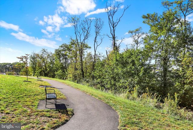 6307 FORGE LN, Harrisburg, PA 17111