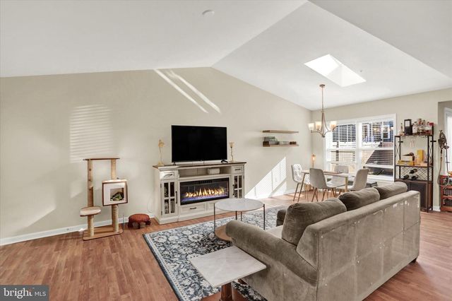 6307 FORGE LN, Harrisburg, PA 17111