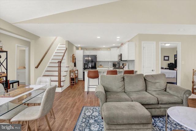 6307 FORGE LN, Harrisburg, PA 17111