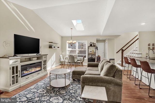 6307 FORGE LN, Harrisburg, PA 17111