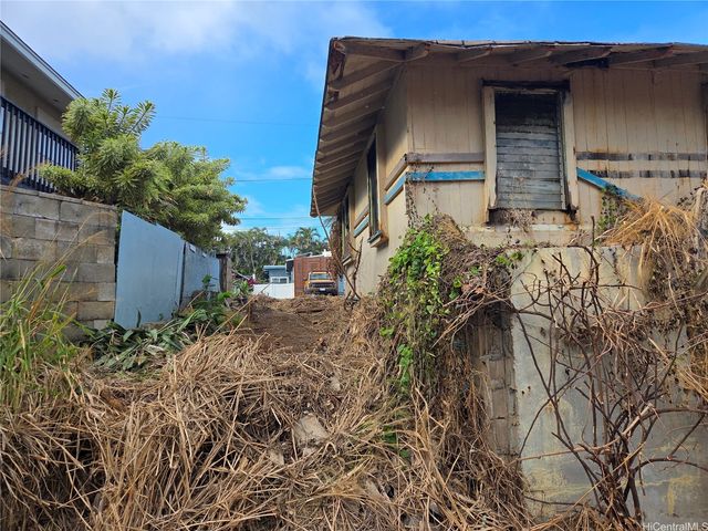 54-016 Pipilani Place, Hauula, HI 96717