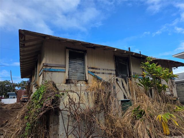 54-016 Pipilani Place, Hauula, HI 96717