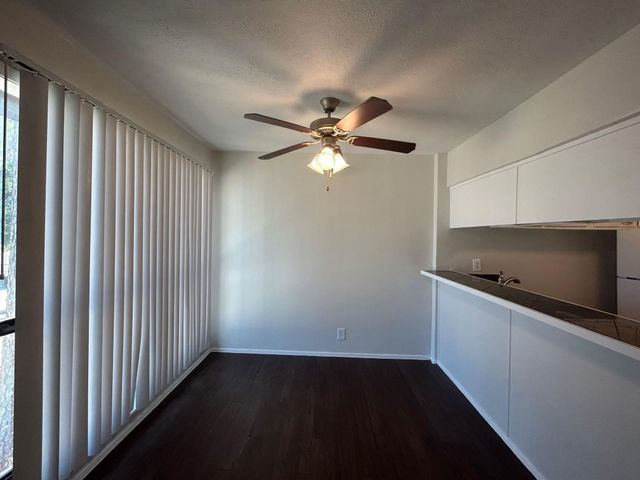 3629 N Macgregor Way 11, Houston, TX 77004