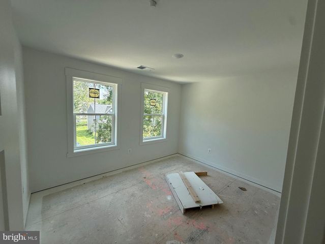 799 CEDAR AVE, North Beach, MD 20714