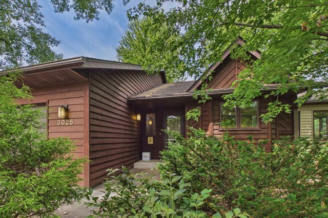 3025 Thunder Bay Road, Little Canada, MN 55117