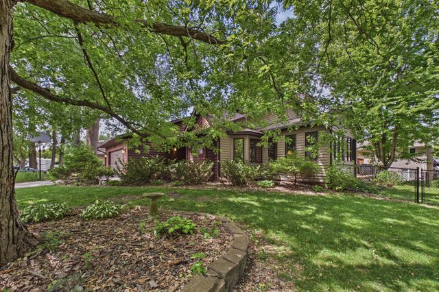 3025 Thunder Bay Road, Little Canada, MN 55117