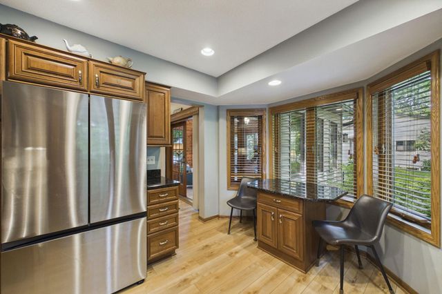 3025 Thunder Bay Road, Little Canada, MN 55117