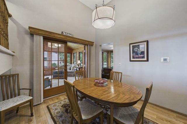 3025 Thunder Bay Road, Little Canada, MN 55117