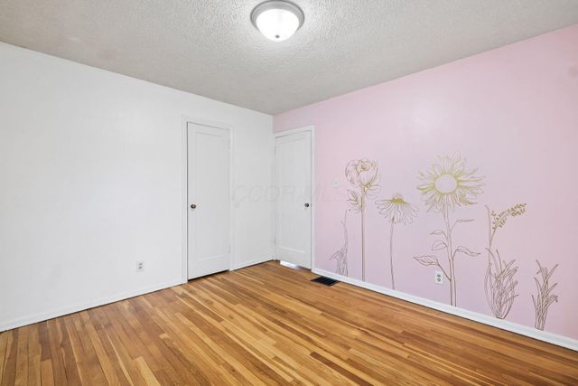 1072 Carlisle Avenue, Columbus, OH 43224