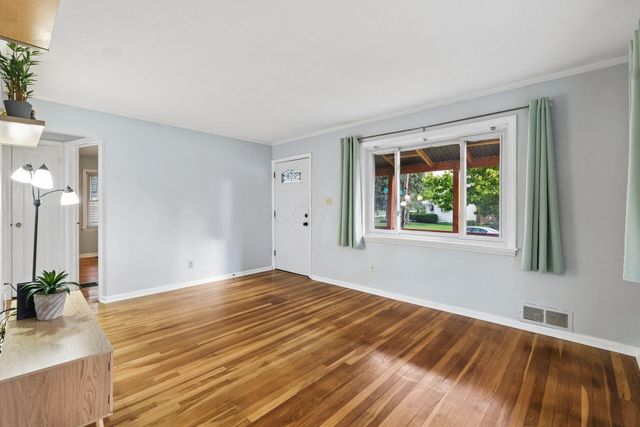 1072 Carlisle Avenue, Columbus, OH 43224