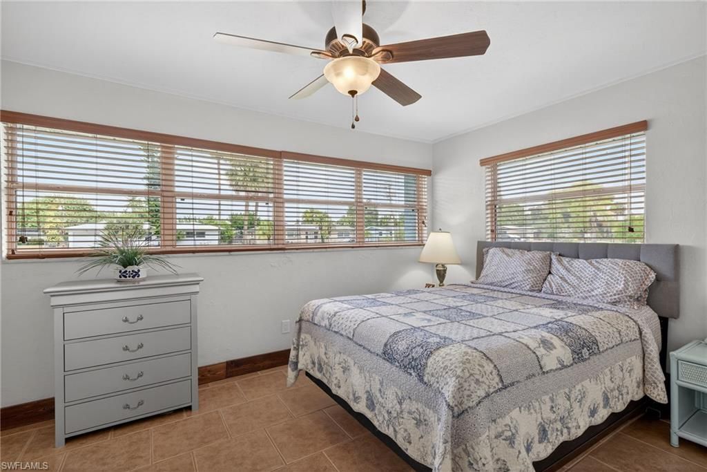 Image 13 of property listing at 708 El Dorado PKWY E, Cape Coral, FL 33904