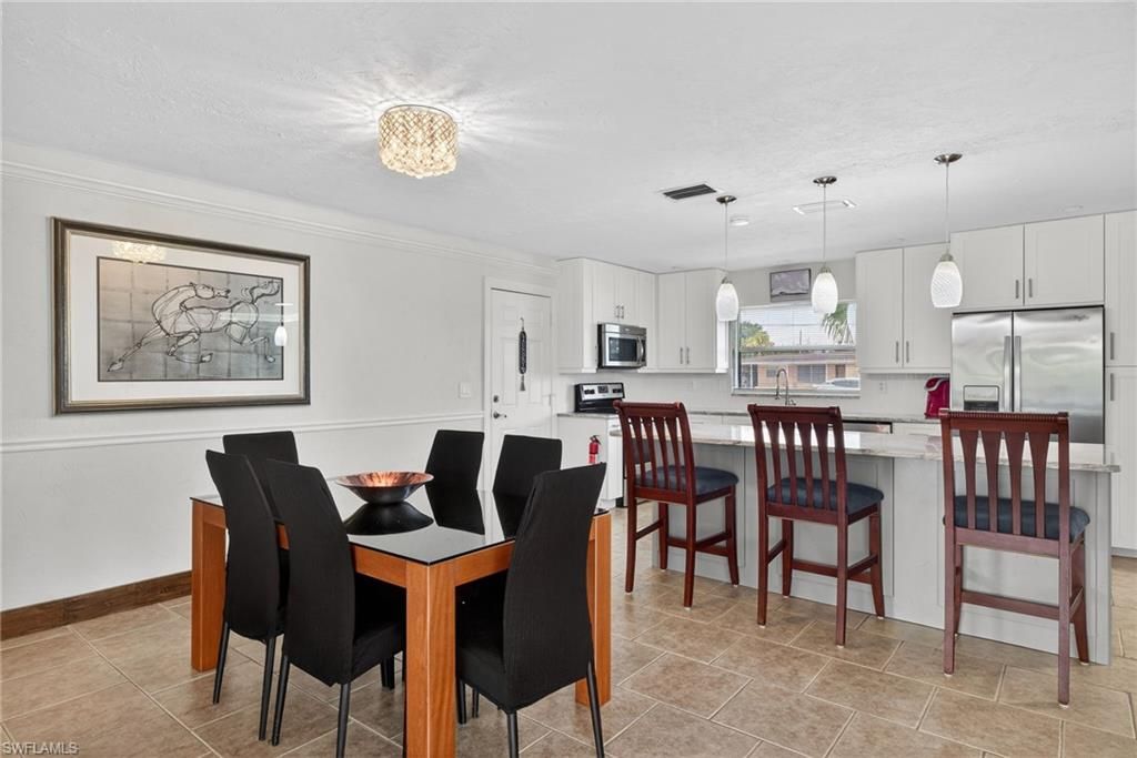 Image 3 of property listing at 708 El Dorado PKWY E, Cape Coral, FL 33904