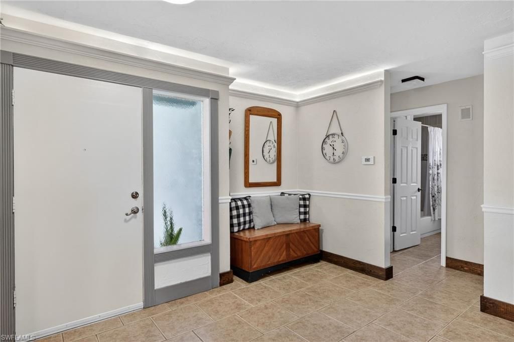 Image 5 of property listing at 708 El Dorado PKWY E, Cape Coral, FL 33904