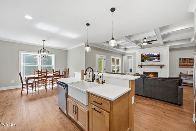 321 Azure Landing, Jonesborough, TN 37659