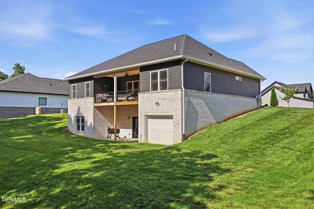 321 Azure Landing, Jonesborough, TN 37659