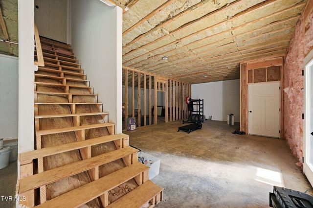 321 Azure Landing, Jonesborough, TN 37659
