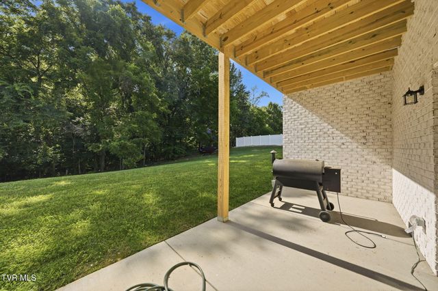 321 Azure Landing, Jonesborough, TN 37659