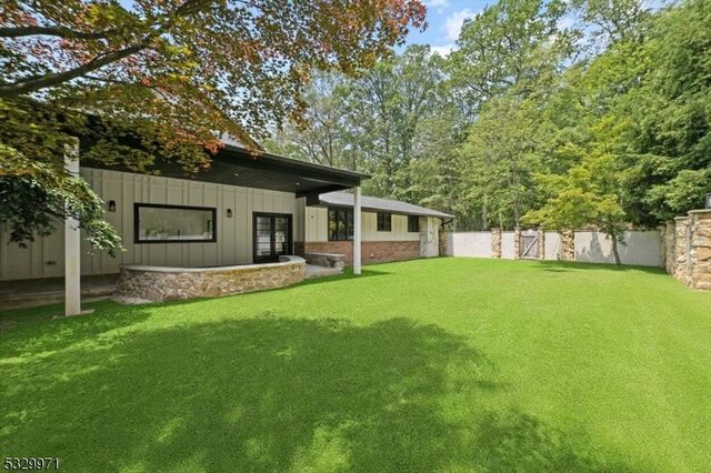 136 Mount Harmony Rd, Bernardsville Boro, NJ 07924