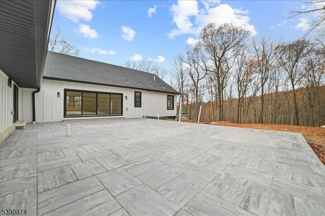 136 Mount Harmony Rd, Bernardsville Boro, NJ 07924