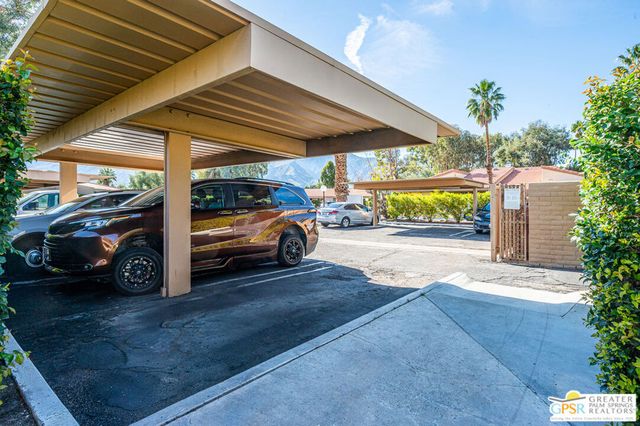 2563 N Whitewater Club Drive A, Palm Springs, CA 92262