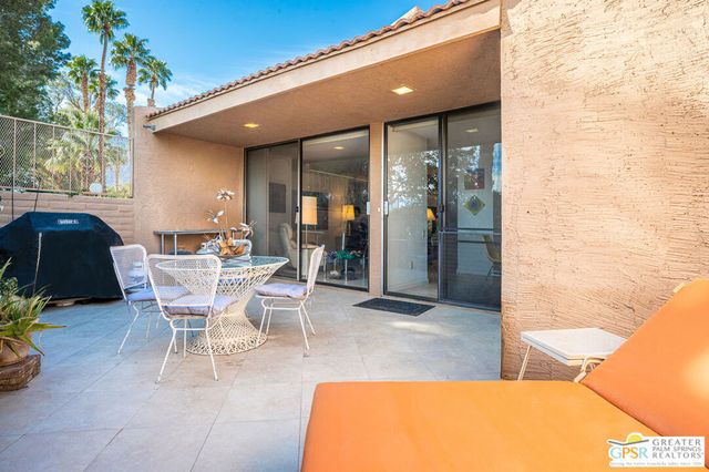 2563 N Whitewater Club Drive A, Palm Springs, CA 92262
