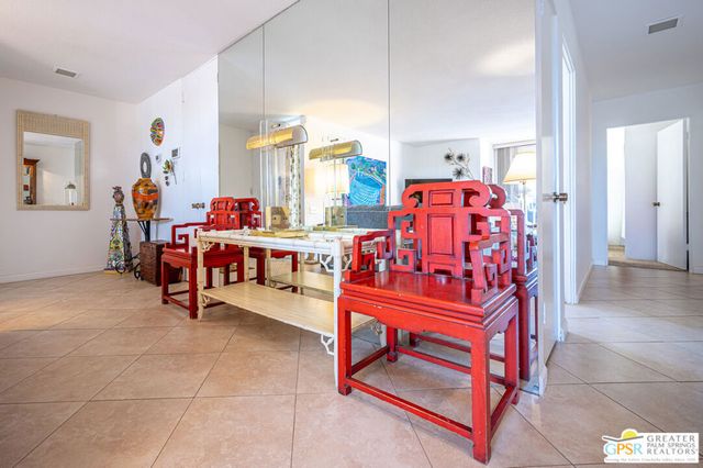 2563 N Whitewater Club Drive A, Palm Springs, CA 92262