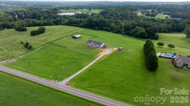 2915 TEXS FISH CAMP Road, Connelly Springs, NC 28612